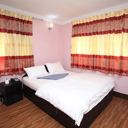 Mitra Garden Inn Katmandu Dış mekan fotoğraf