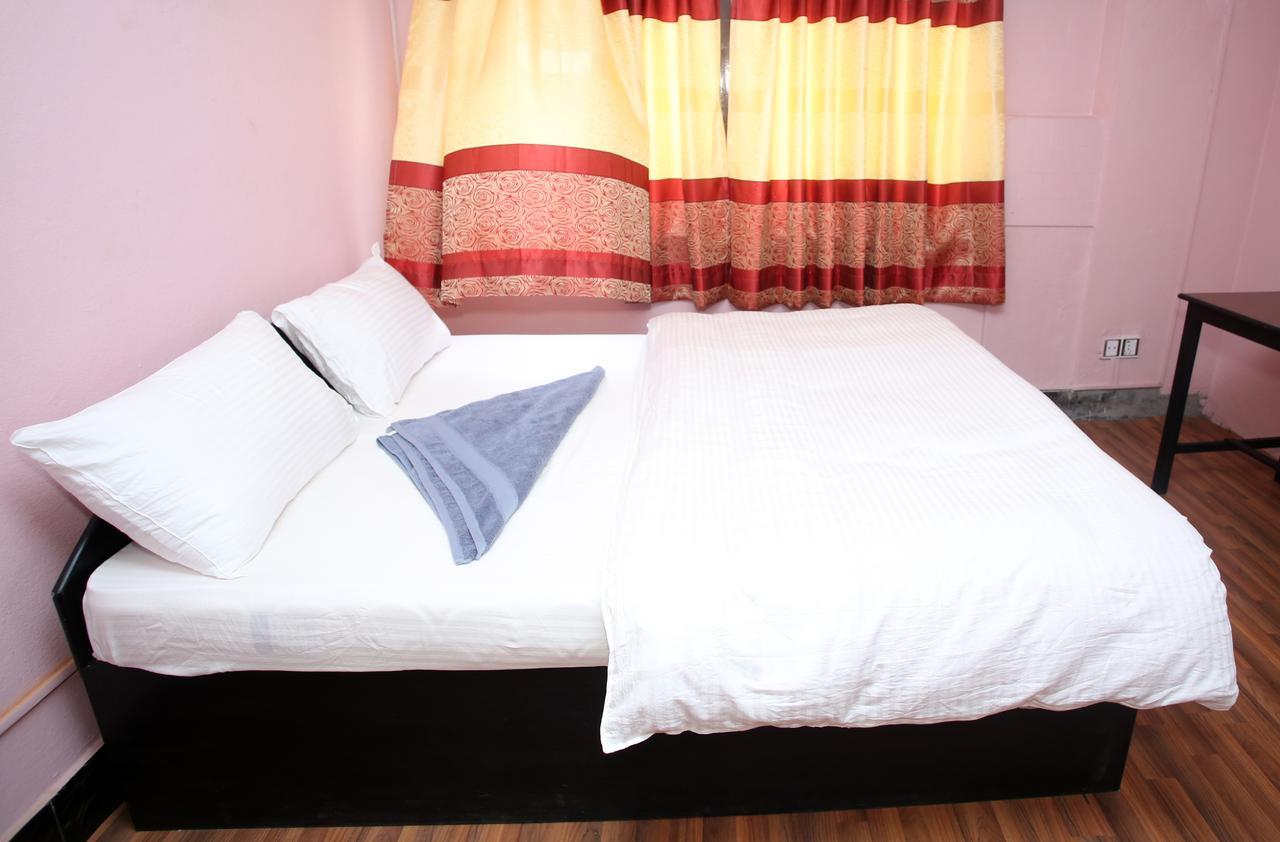 Mitra Garden Inn Katmandu Dış mekan fotoğraf