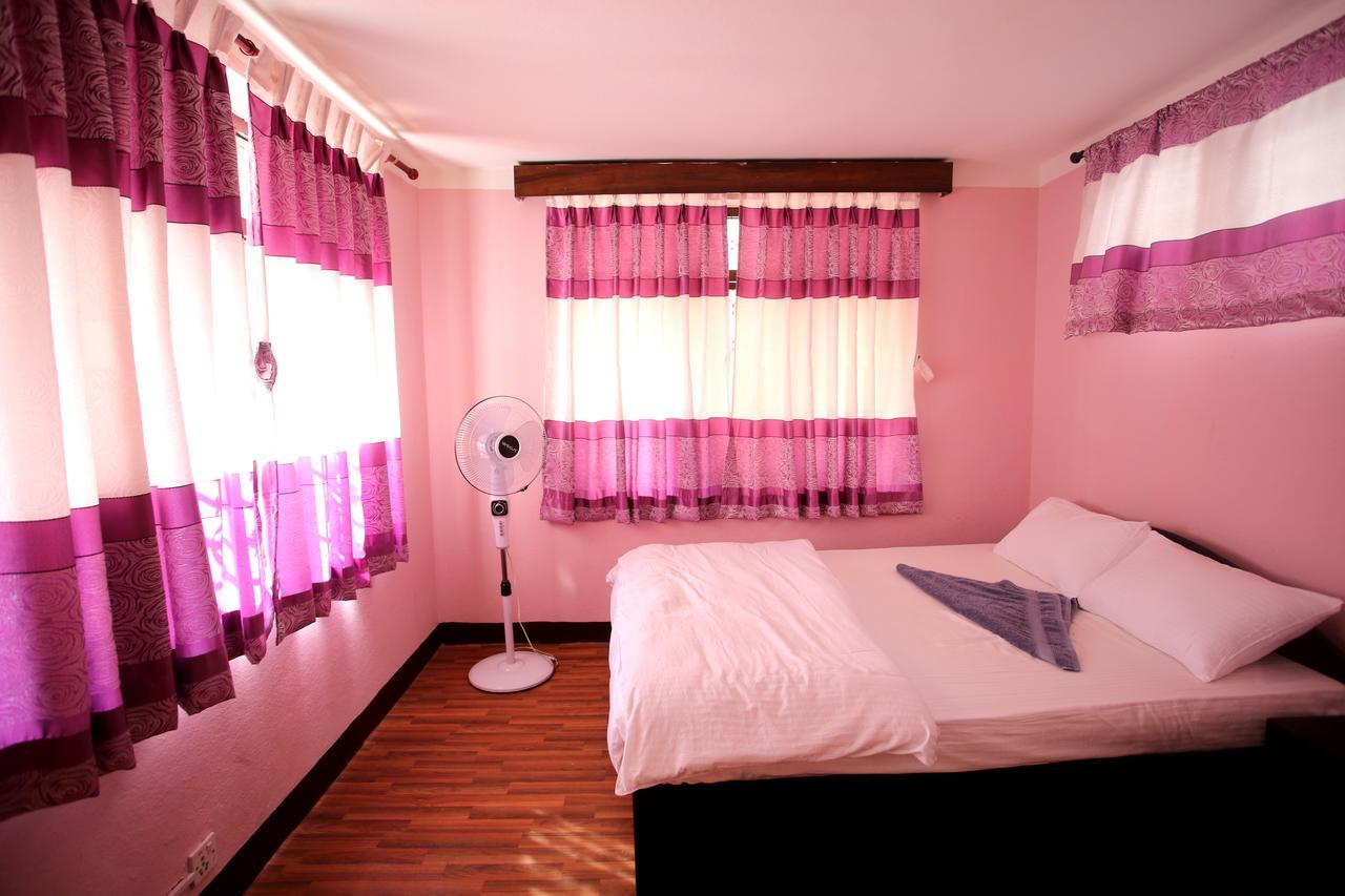 Mitra Garden Inn Katmandu Dış mekan fotoğraf