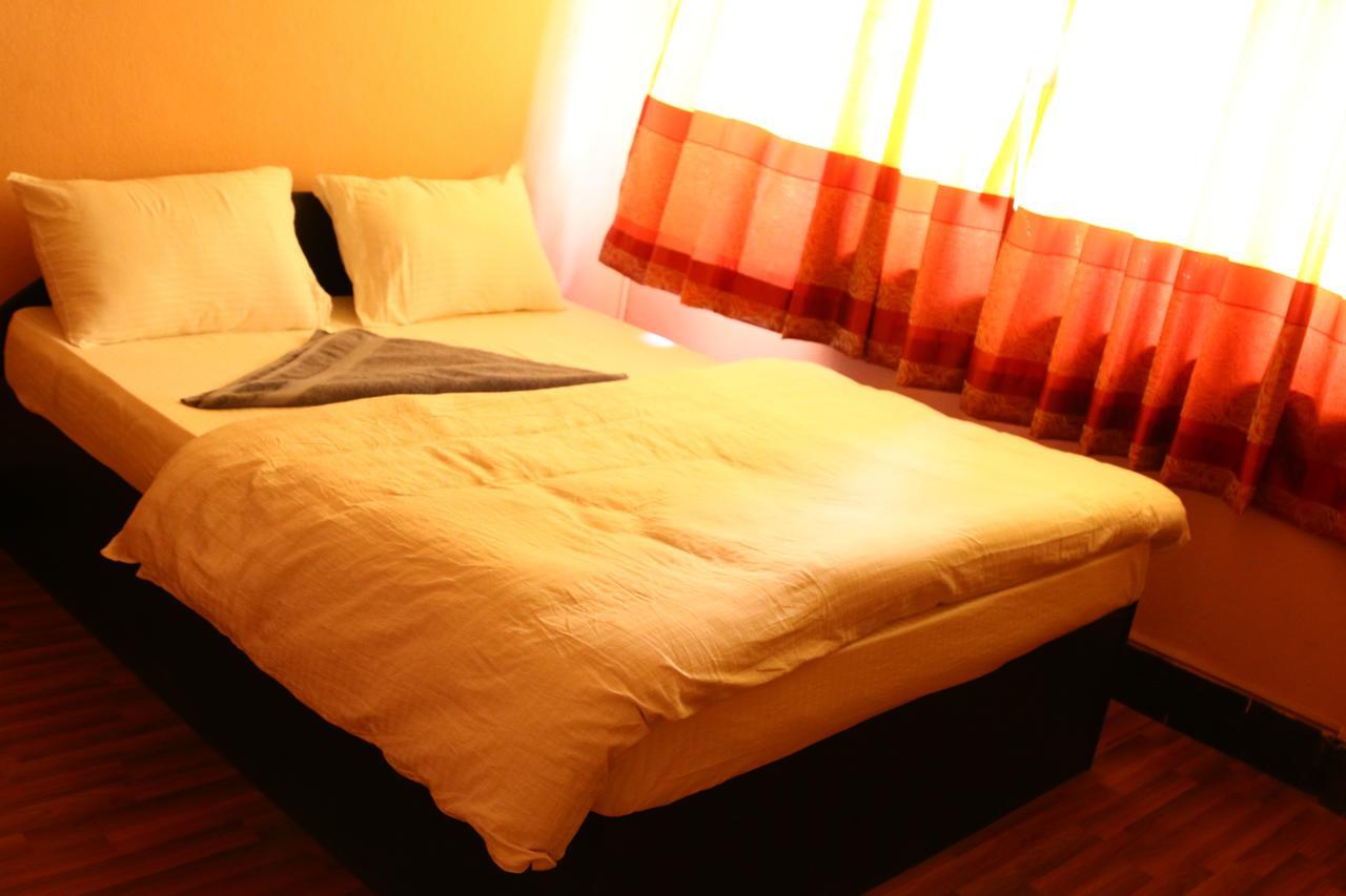 Mitra Garden Inn Katmandu Dış mekan fotoğraf